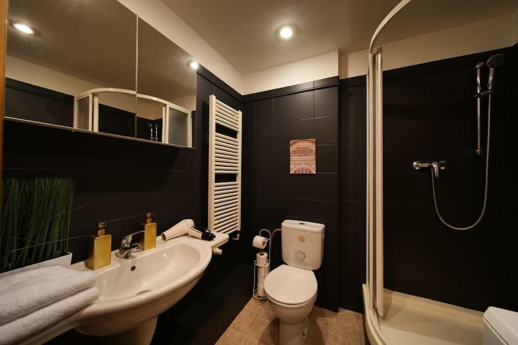 פראג Exclusive 2 Floor Design Studio מראה חיצוני תמונה